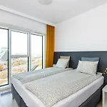 Benthos Towarowa Apartment *