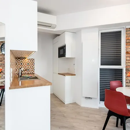 Benthos Towarowa Apartment